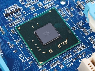 技嘉GA-B75M-D3H主板深度解析 經(jīng)典LGA1155平臺(tái)的性?xún)r(jià)比之選
